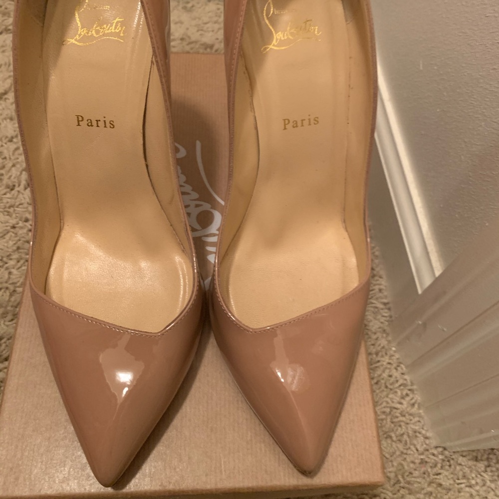 Corinelle 100  Patent Pumps